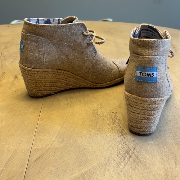 Womens Toms Tan Canvas Lace Up Wedge Size 7.5 US - Picture 5 of 6
